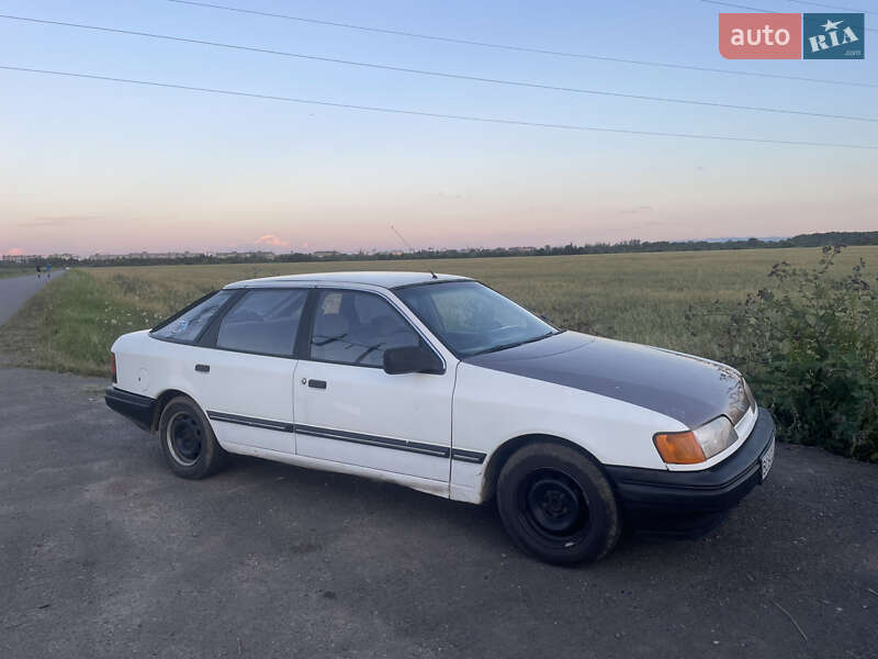 Ліфтбек Ford Scorpio 1988 в Стрию