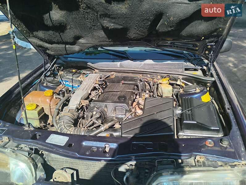 Седан Ford Scorpio 1990 в Драбіву