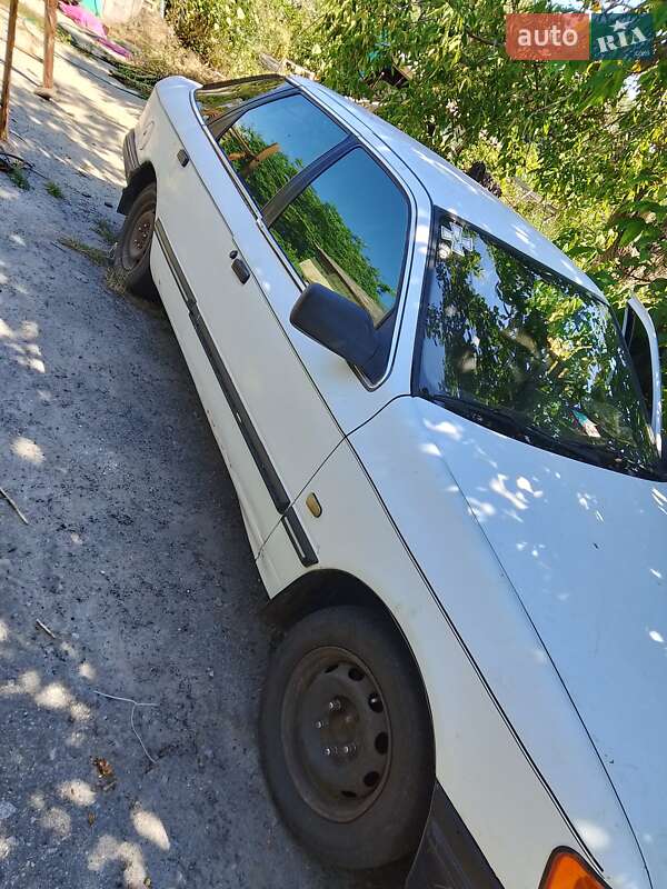 Ліфтбек Ford Scorpio 1985 в Кременчуці фото 4 Ліфтбек Ford Scorpio 1985 в Кременчуці