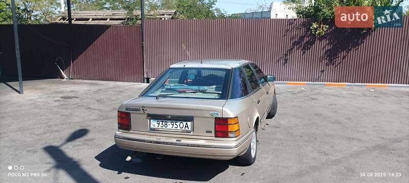 Седан Ford Scorpio 1990 в Великодолинському