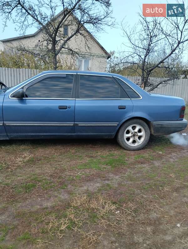 Седан Ford Scorpio 1990 в Зенькове