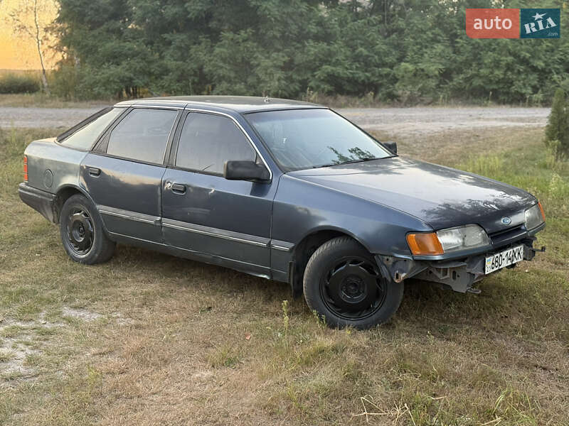 Седан Ford Scorpio 1988 в Сарнах
