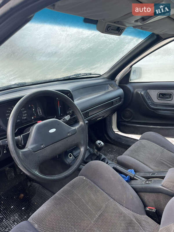 Лифтбек Ford Scorpio 1985 в Каменец-Подольском
