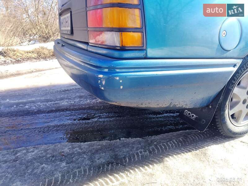 Седан Ford Scorpio 1990 в Малине