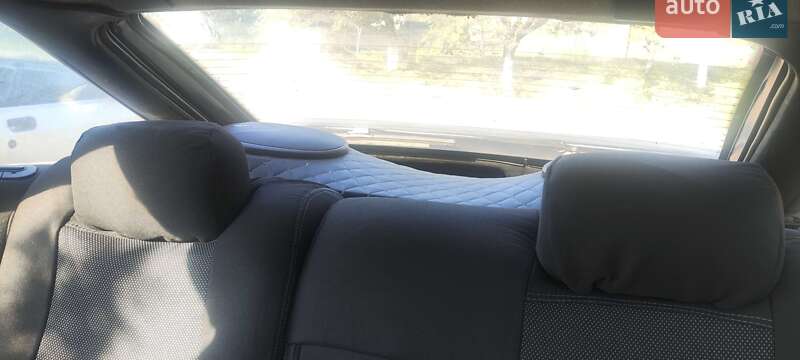 Лифтбек Ford Scorpio 1987 в Кривом Роге