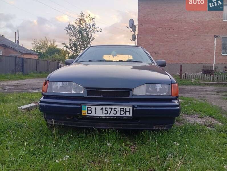 Седан Ford Scorpio 1989 в Карловке