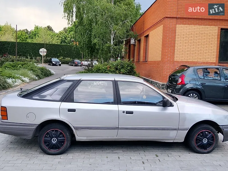 Ford Scorpio 1986 VIN WF0AXXGAGAGT44175 фото оголошення 4 з 48