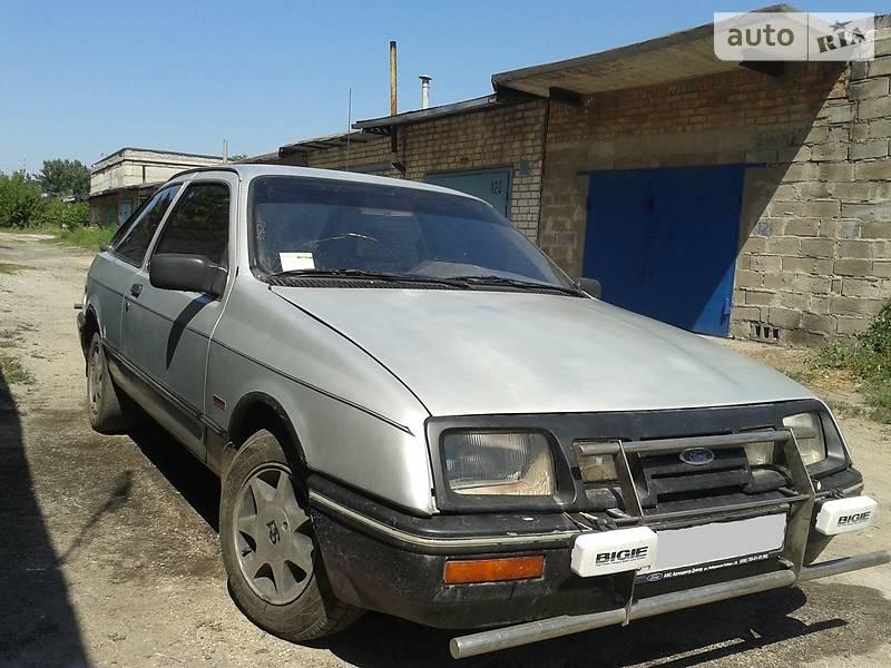Хетчбек Ford Sierra 1985 в 