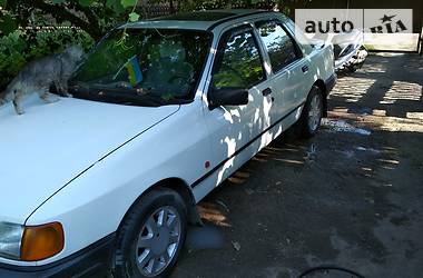 Седан Ford Sierra 1990 в Киеве