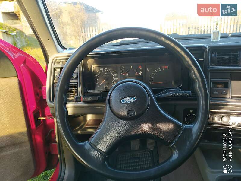 Седан Ford Sierra 1987 в Буске