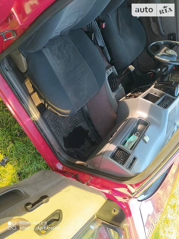 Седан Ford Sierra 1987 в Буске