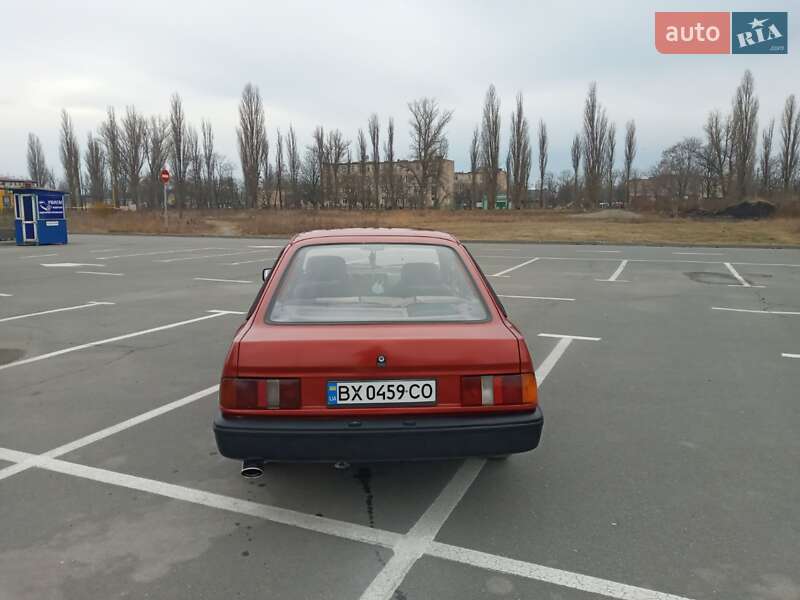 Купе Ford Sierra 1986 в Каменец-Подольском