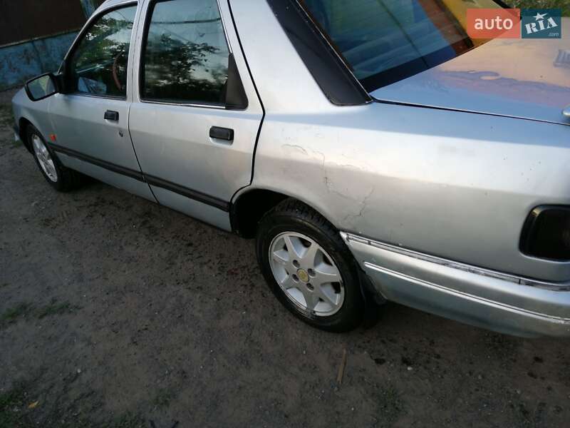 Седан Ford Sierra 1992 в Виноградове