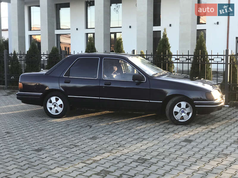 Седан Ford Sierra 1987 в Стрые