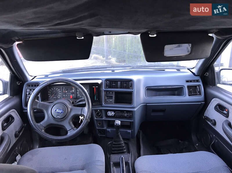 Седан Ford Sierra 1987 в Стрые