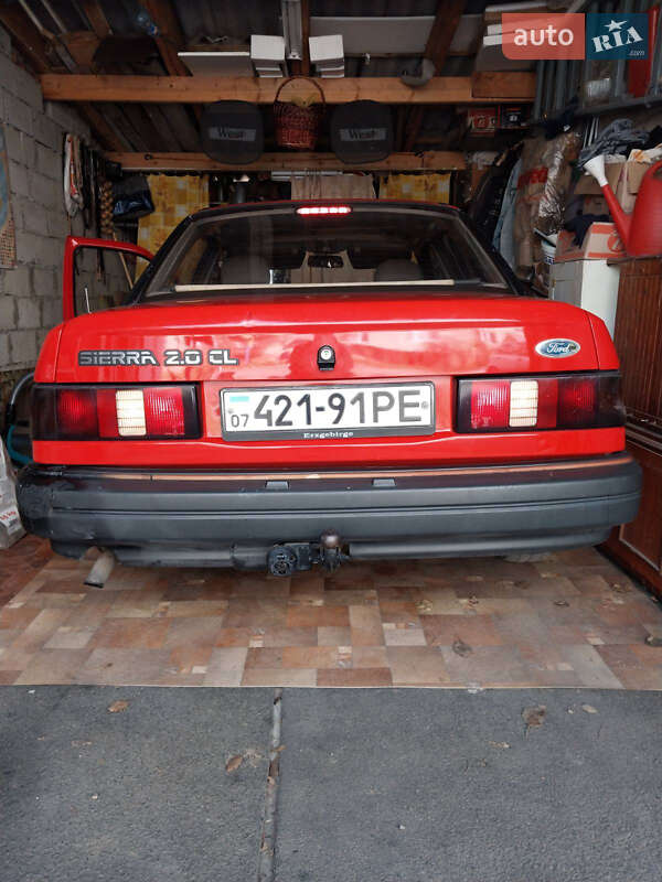 Седан Ford Sierra 1988 в Ужгороді