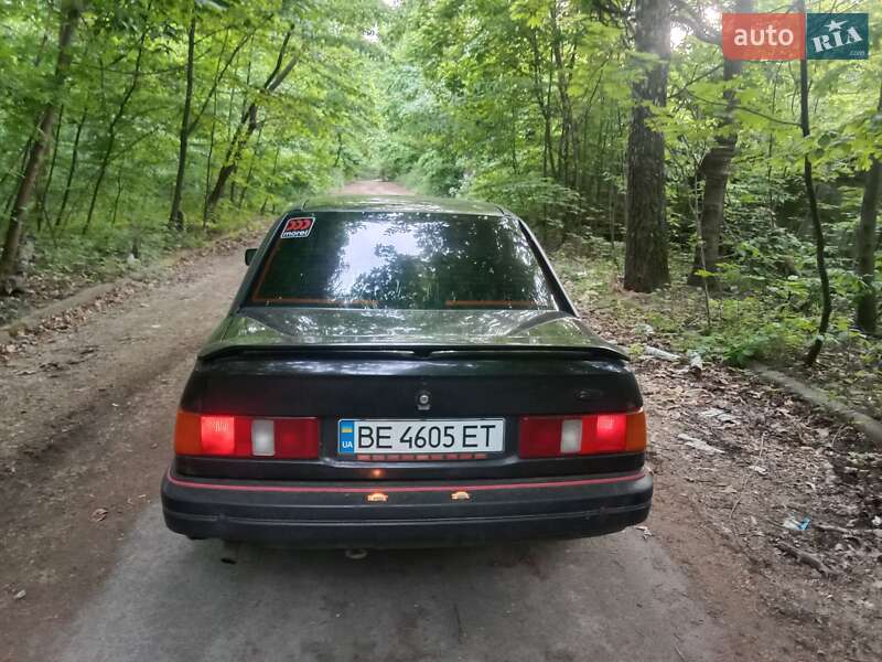Седан Ford Sierra 1989 в Киеве