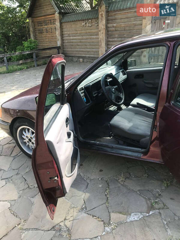 Седан Ford Sierra 1989 в Николаеве