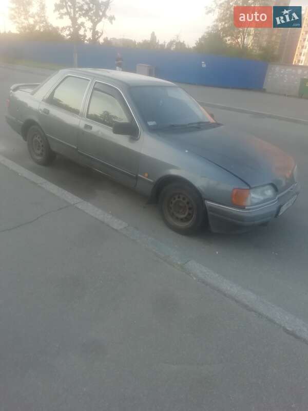Седан Ford Sierra 1988 в Києві