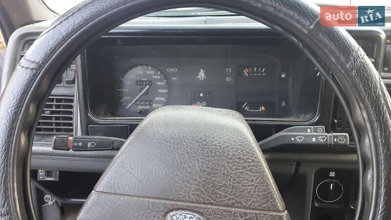 Лифтбек Ford Sierra 1982 в Сумах