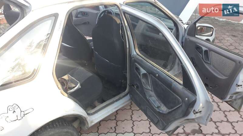 Лифтбек Ford Sierra 1982 в Сумах