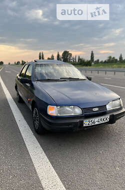 Седан Ford Sierra 1991 в Чутове