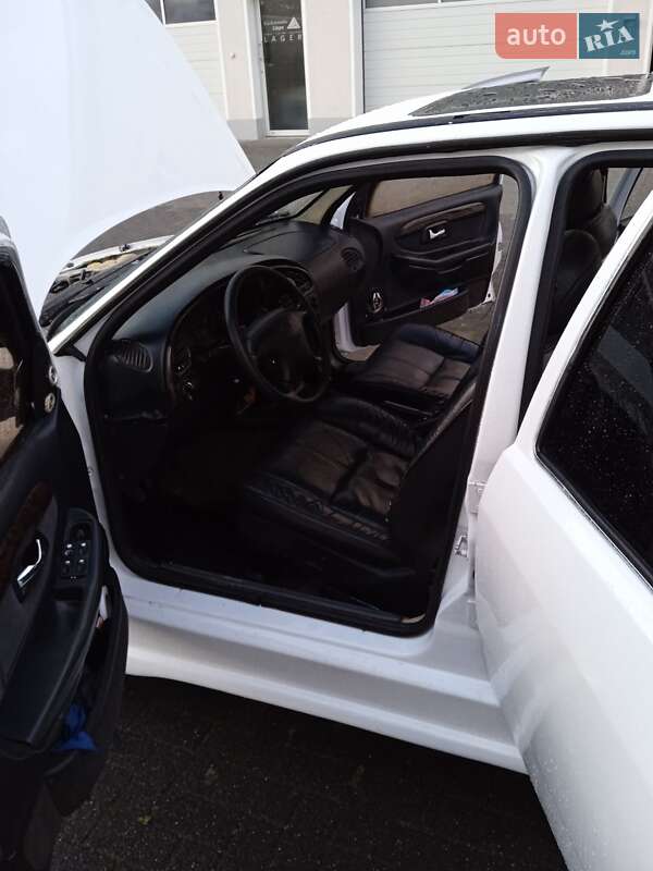 Седан Ford Sierra 1988 в Тернополе фото 12 Седан Ford Sierra 1988 в Тернополе