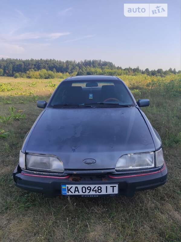 Седан Ford Sierra 1988 в Брусилове