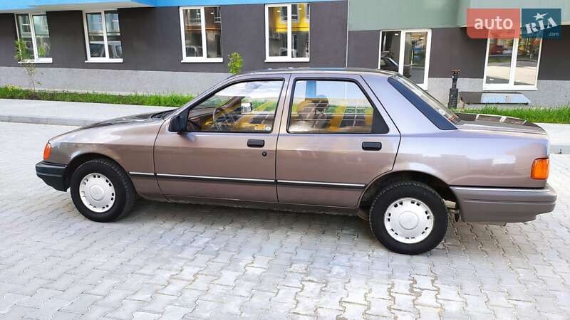 Седан Ford Sierra 1987 в Черновцах