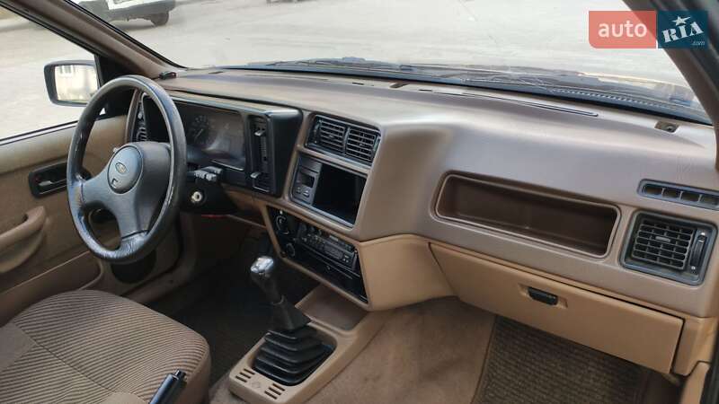 Седан Ford Sierra 1987 в Черновцах