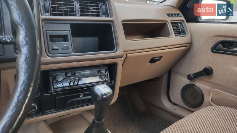 Седан Ford Sierra 1987 в Черновцах