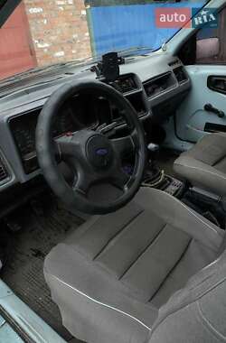 Лифтбек Ford Sierra 1986 в Пирятине