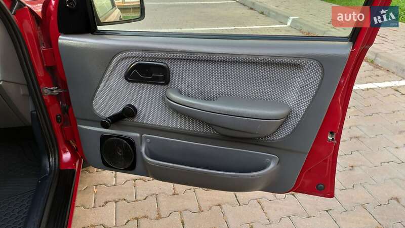 Седан Ford Sierra 1991 в Чернівцях