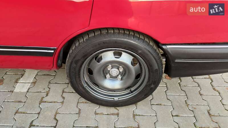 Седан Ford Sierra 1991 в Чернівцях