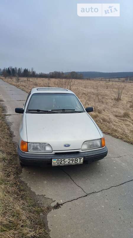 Ліфтбек Ford Sierra 1988 в Вінниці