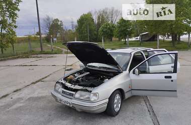 Седан Ford Sierra 1992 в Нетешине