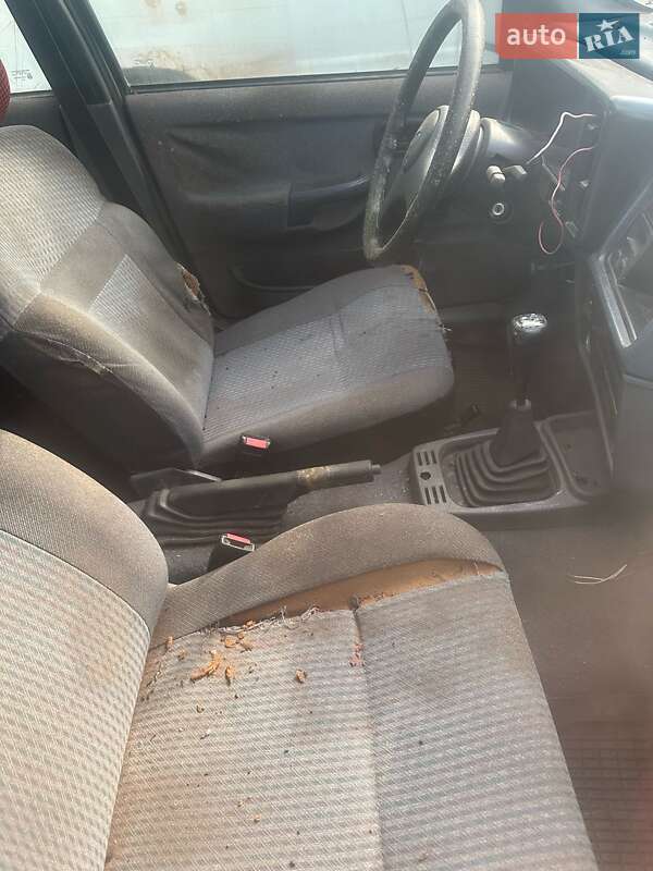Седан Ford Sierra 1989 в Полтаве фото 3 Седан Ford Sierra 1989 в Полтаве