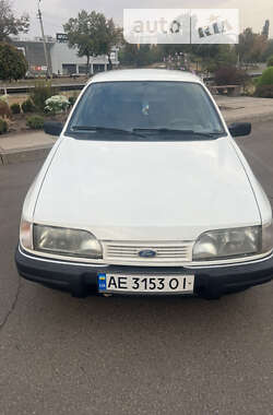 Ліфтбек Ford Sierra 1990 в Кривому Розі