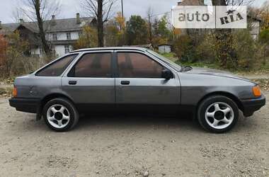 Седан Ford Sierra 1988 в Надворной