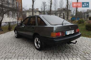 Седан Ford Sierra 1988 в Надворной