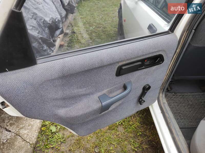 Седан Ford Sierra 1988 в Черновцах