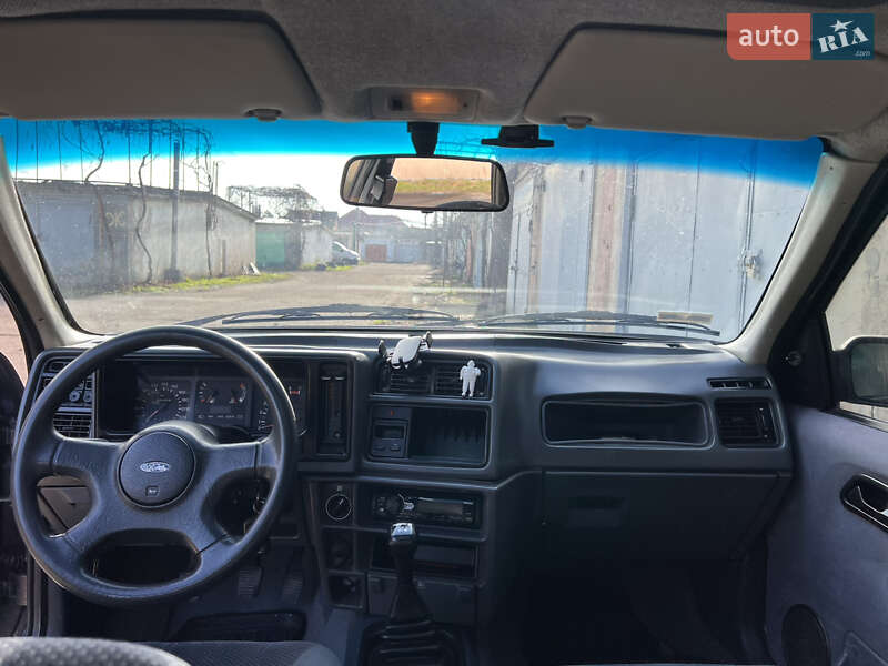 Седан Ford Sierra 1987 в Черноморске