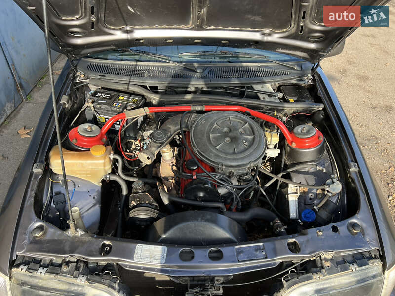 Седан Ford Sierra 1987 в Черноморске