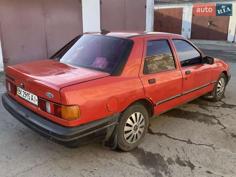 Седан Ford Sierra 1988 в Ровно