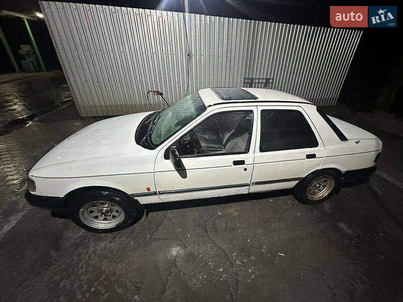Седан Ford Sierra 1990 в Турке