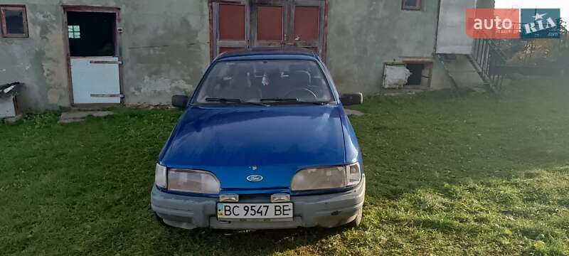 Седан Ford Sierra 1988 в Рудки