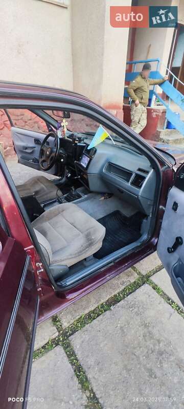 Седан Ford Sierra 1989 в Сторожинце