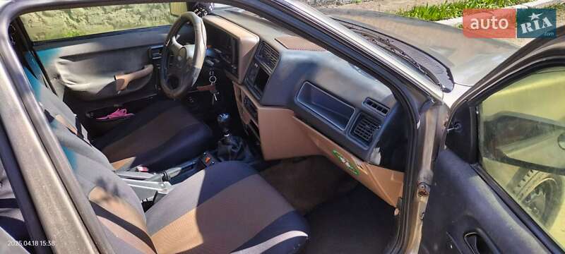 Седан Ford Sierra 1990 в Кропивницком