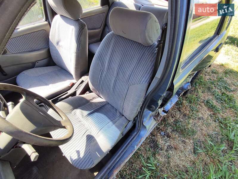 Лифтбек Ford Sierra 1984 в Днепре