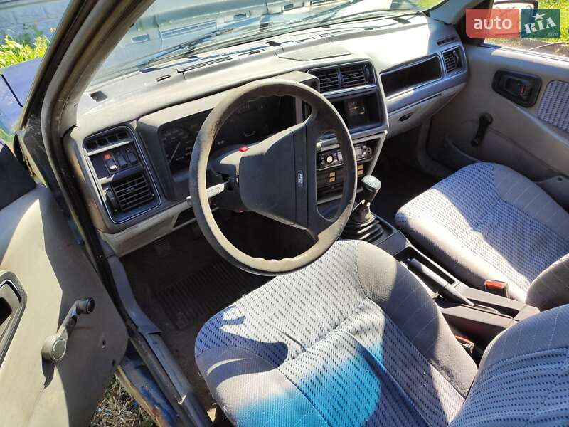 Лифтбек Ford Sierra 1984 в Днепре